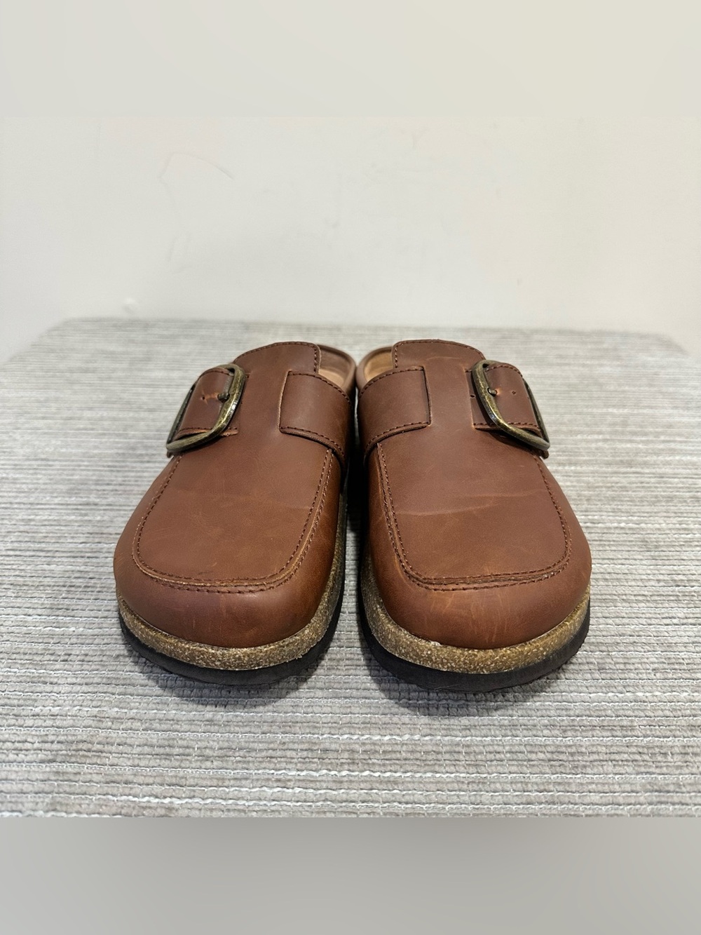 VAYFIO Women's Leather Clogs Mules Size 8 Buckle Cork Footbed Comfort Shoes - Picture 2 of 8